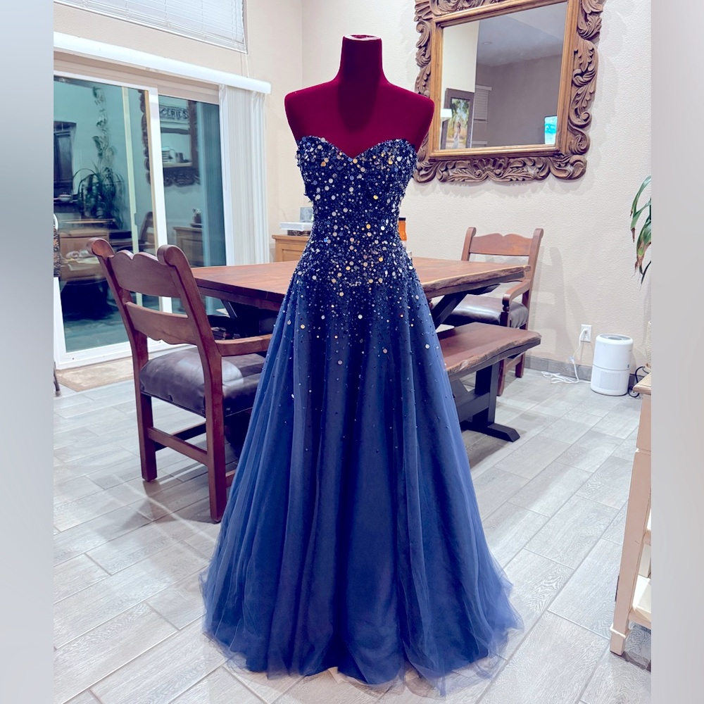 CRYSTAL BREEZE Elegant Blue Strapless Evening Gown